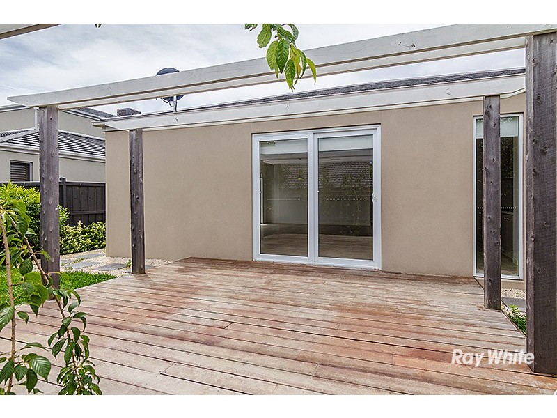 23 Crepe Ave, Cranbourne West VIC 3977