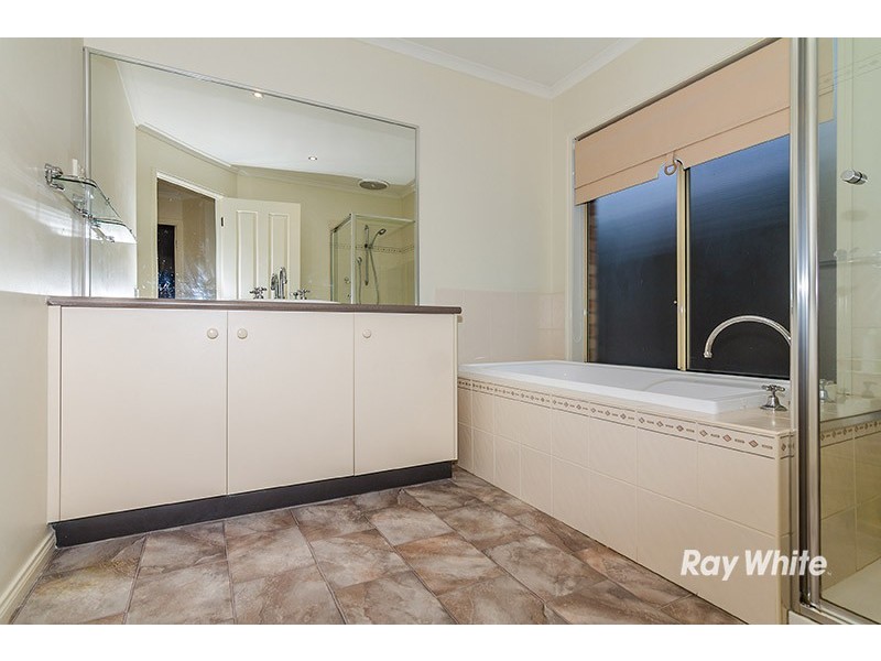 125 Aylmer Road, Lyndhurst VIC 3975