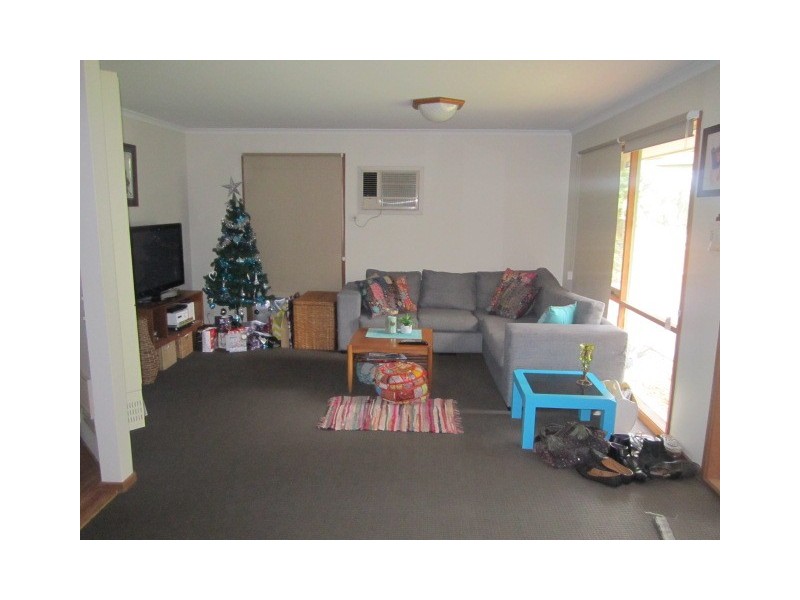 62 Huon Park Drive, Cranbourne North VIC 3977