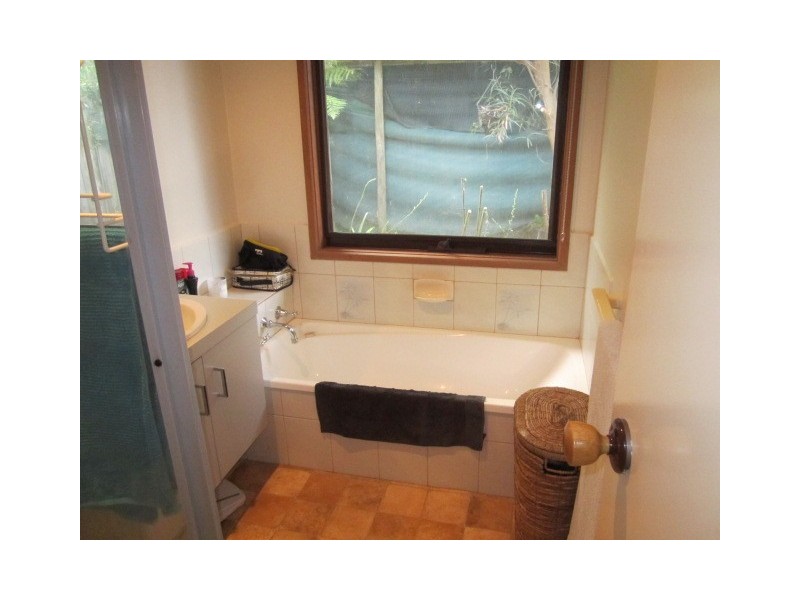 62 Huon Park Drive, Cranbourne North VIC 3977