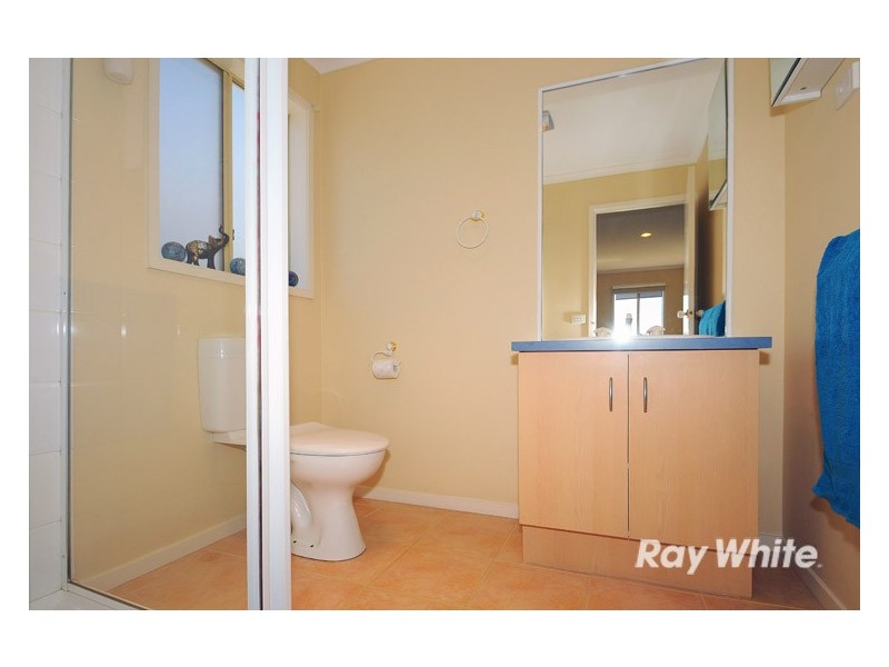 15 Briarcrest Drive, Cranbourne East VIC 3977