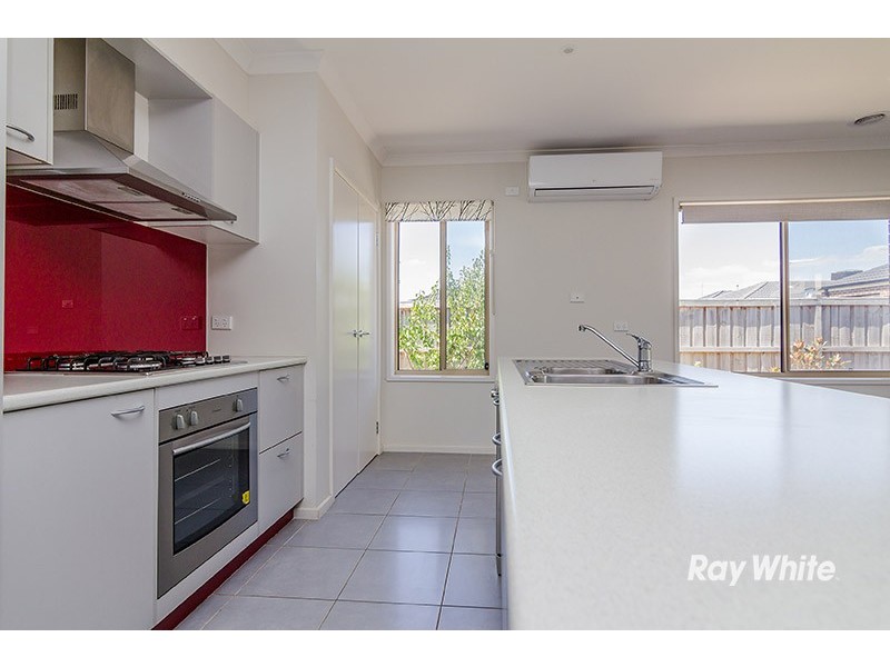 19 Windmill Circuit, Lyndhurst VIC 3975