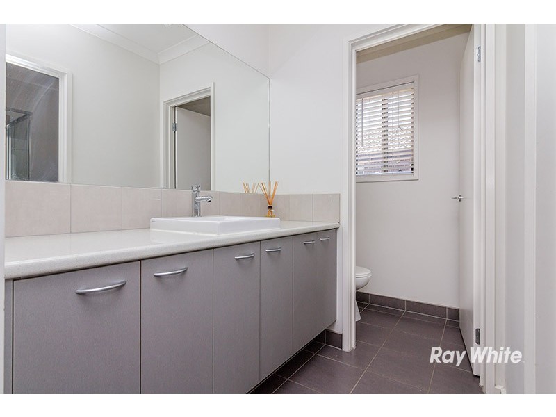 19 Windmill Circuit, Lyndhurst VIC 3975