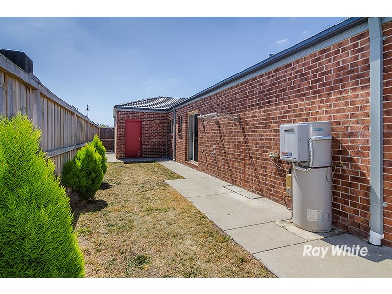 19 Windmill Circuit, Lyndhurst VIC 3975