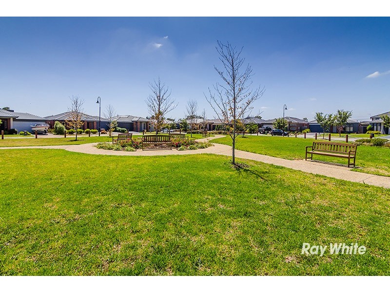 19 Windmill Circuit, Lyndhurst VIC 3975