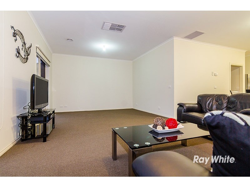 29 Banfield Place, Lyndhurst VIC 3975