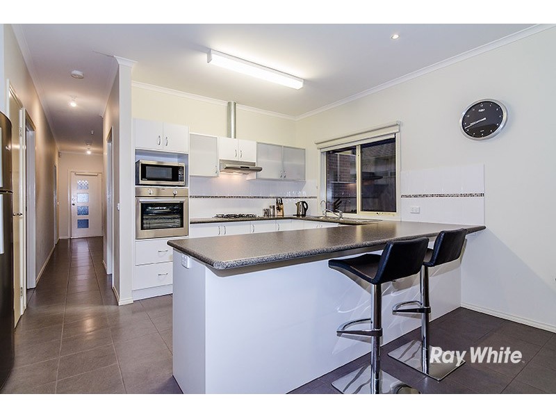29 Banfield Place, Lyndhurst VIC 3975
