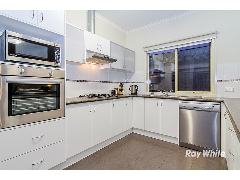 29 Banfield Place, Lyndhurst VIC 3975