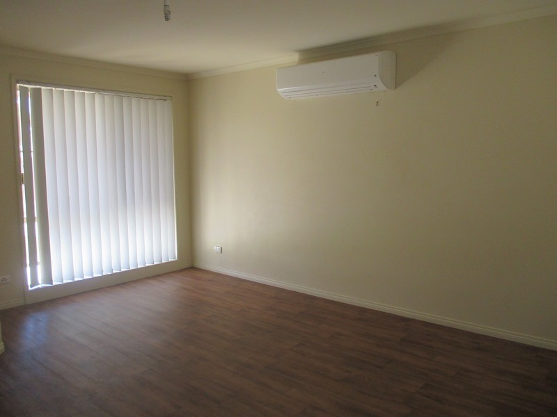 17 Fishburn Place, Cranbourne West VIC 3977