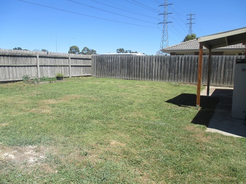 17 Fishburn Place, Cranbourne West VIC 3977