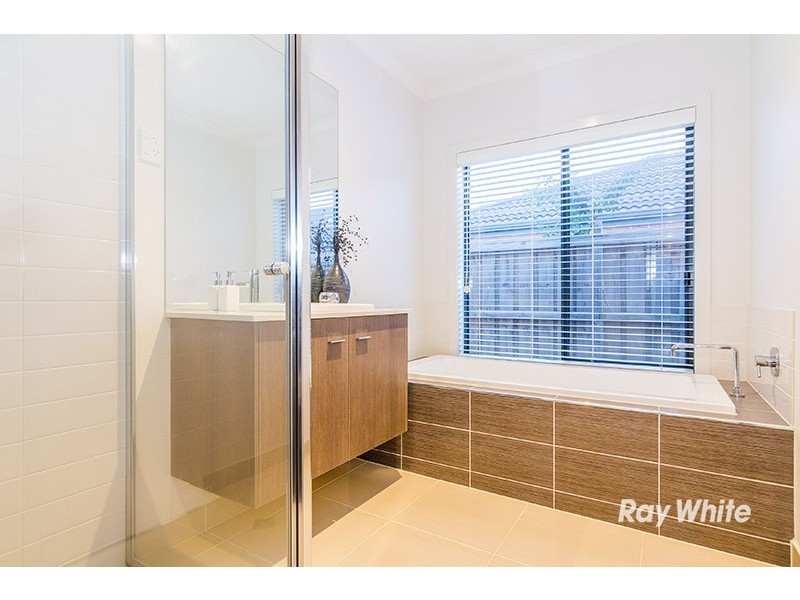 34 Tobin Way, Lyndhurst VIC 3975