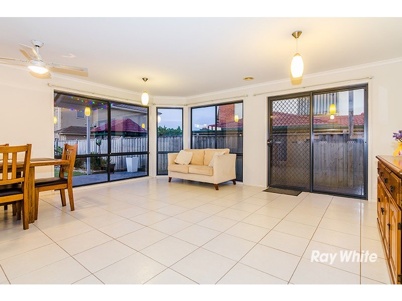 6 Bracken Place, Lyndhurst VIC 3975