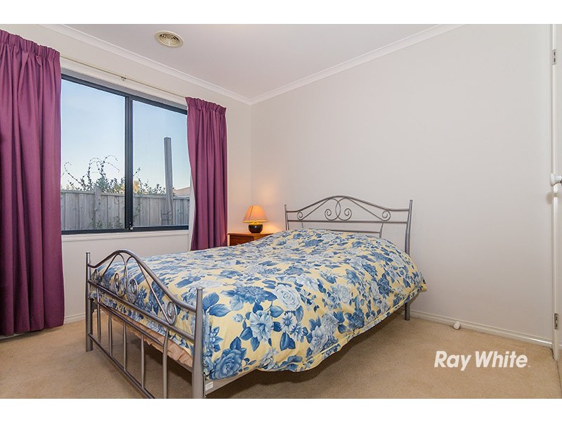 6 Bracken Place, Lyndhurst VIC 3975