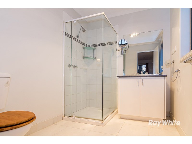 6 Bracken Place, Lyndhurst VIC 3975