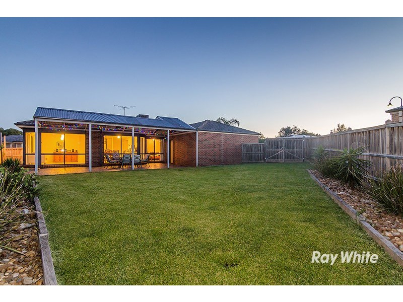 6 Bracken Place, Lyndhurst VIC 3975