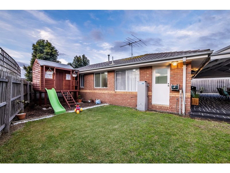 4 Shadi Court, Cranbourne West VIC 3977