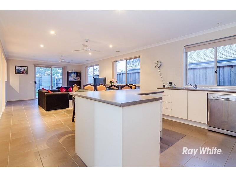 52 Silverwattle Drive, Lyndhurst VIC 3975