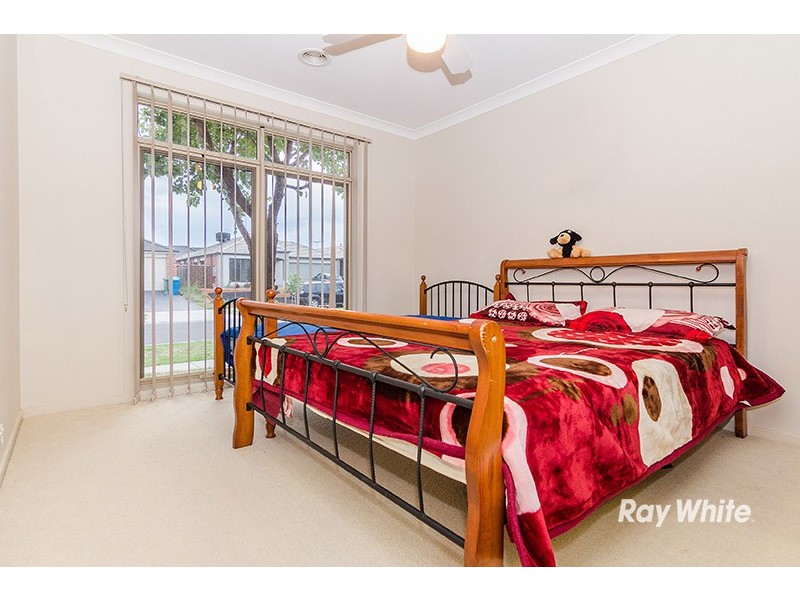 52 Silverwattle Drive, Lyndhurst VIC 3975