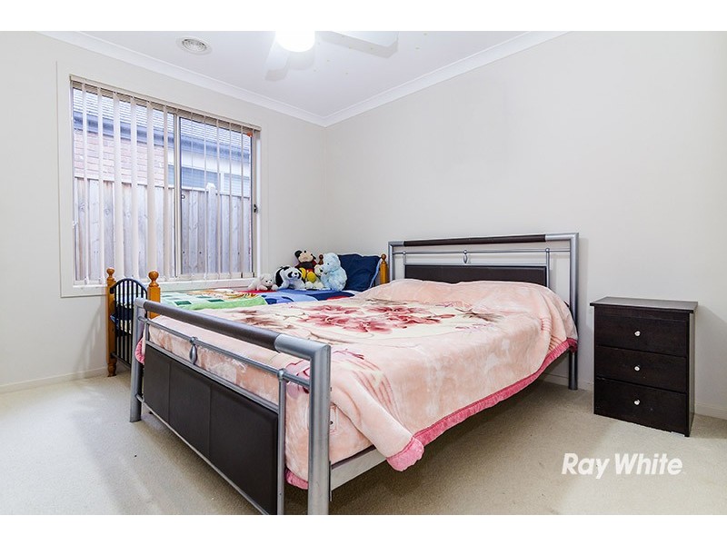 52 Silverwattle Drive, Lyndhurst VIC 3975