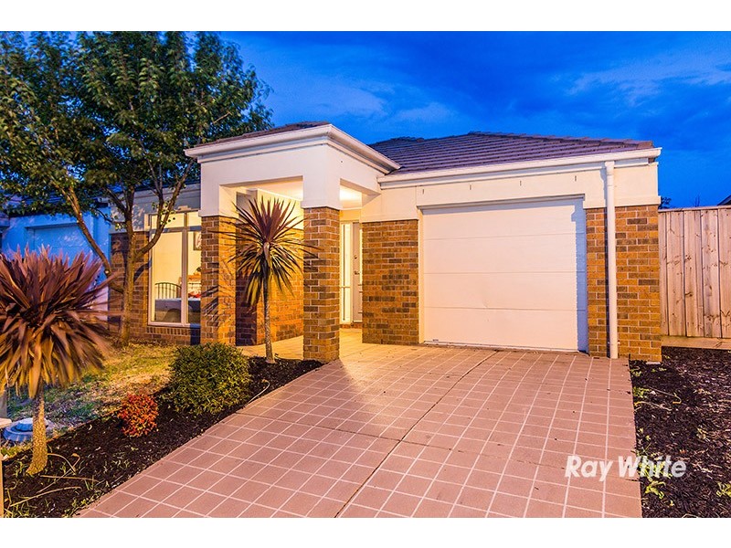 52 Silverwattle Drive, Lyndhurst VIC 3975