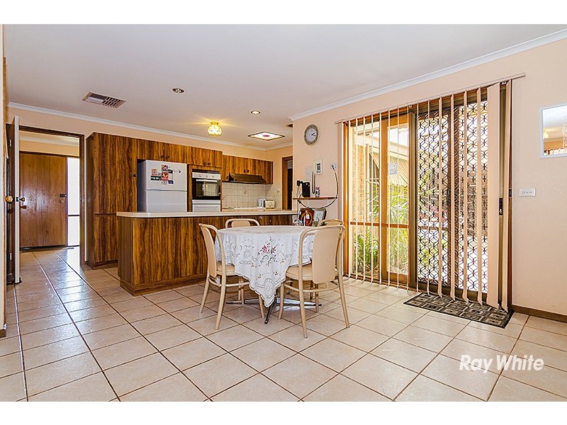 8 Ferncroft Court, Cranbourne North VIC 3977