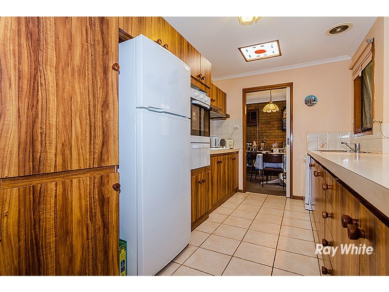 8 Ferncroft Court, Cranbourne North VIC 3977