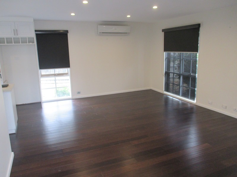 5 Insignia Crescent, Berwick VIC 3806