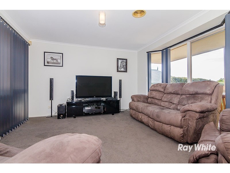 18 McGill Court, Pakenham VIC 3810
