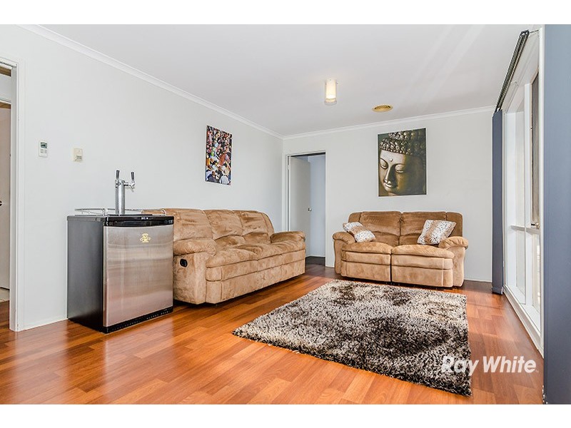 18 McGill Court, Pakenham VIC 3810