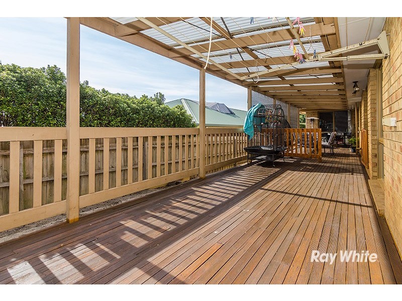 18 McGill Court, Pakenham VIC 3810