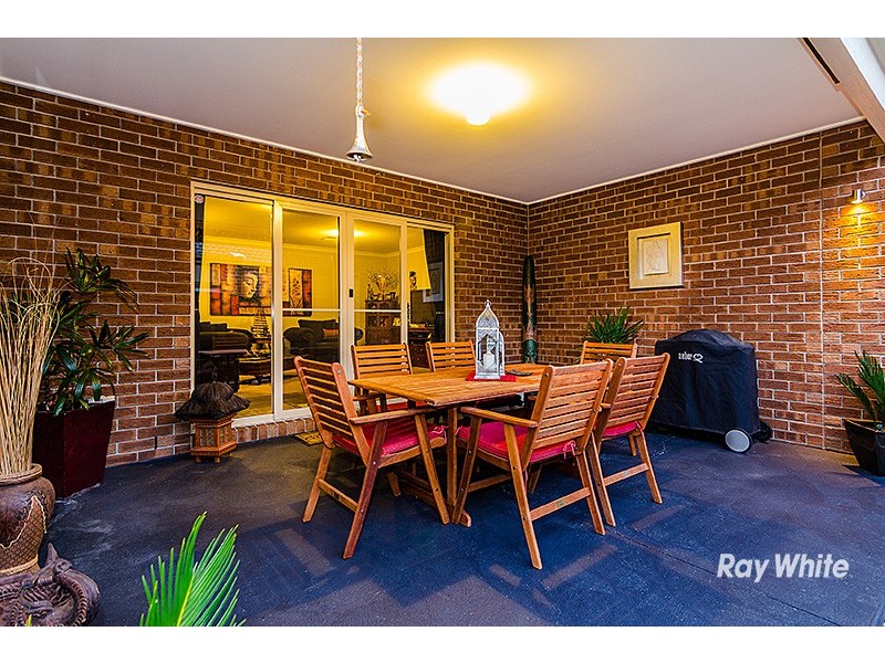 4 Gladiolus Circuit, Cranbourne North VIC 3977