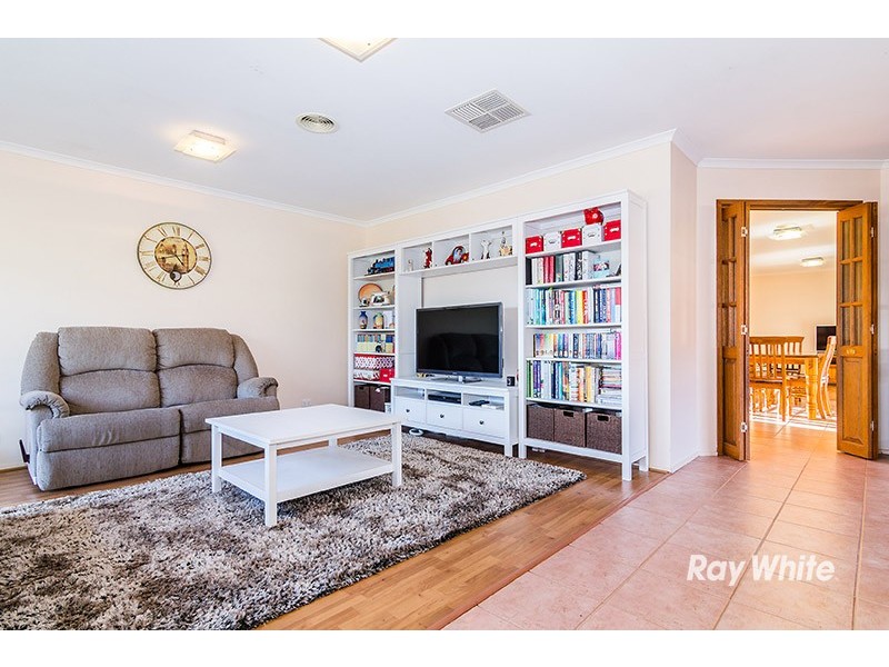 12 Butterwick Terrace, Cranbourne East VIC 3977