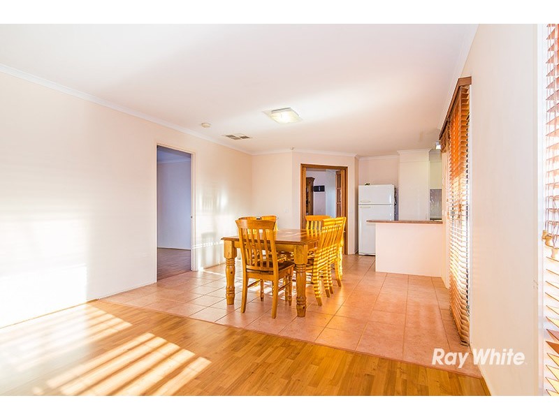 12 Butterwick Terrace, Cranbourne East VIC 3977