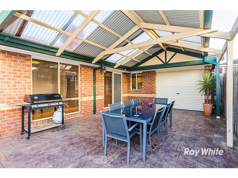 12 Butterwick Terrace, Cranbourne East VIC 3977