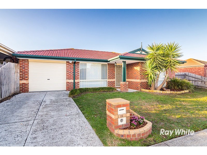 12 Butterwick Terrace, Cranbourne East VIC 3977