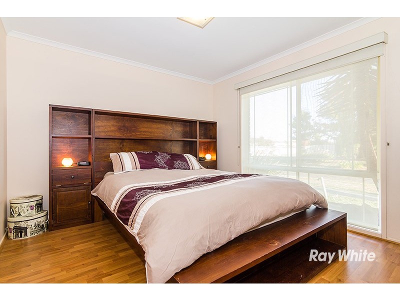 12 Butterwick Terrace, Cranbourne East VIC 3977