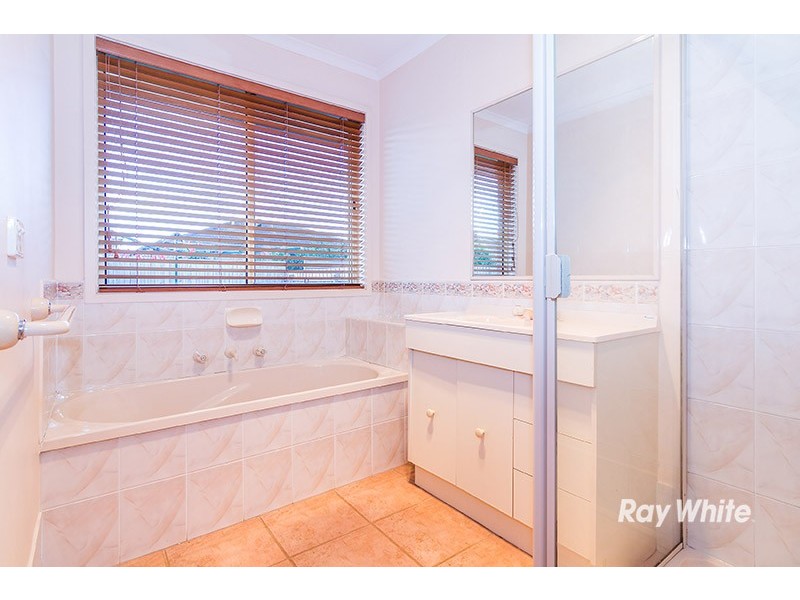 12 Butterwick Terrace, Cranbourne East VIC 3977