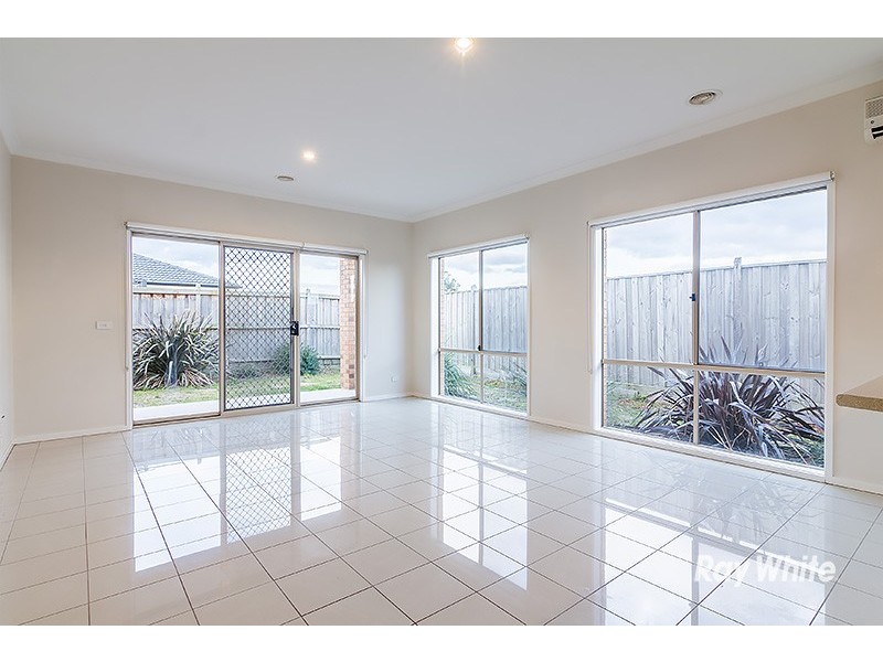 26 Boland Drive, Lyndhurst VIC 3975