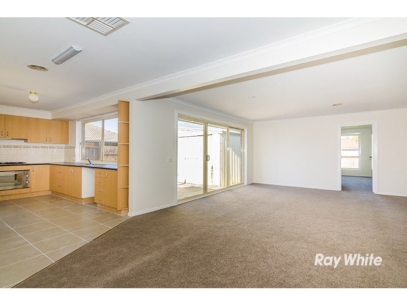 10 Gregory Court, Cranbourne North VIC 3977