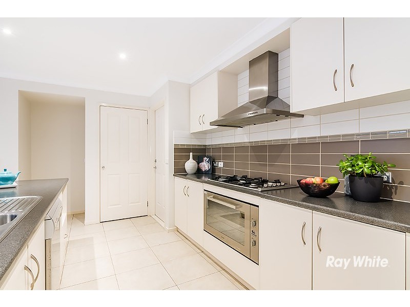 13 Tea Tree Court, Lyndhurst VIC 3975