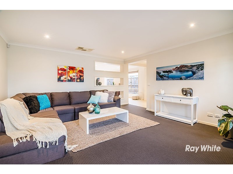 13 Tea Tree Court, Lyndhurst VIC 3975