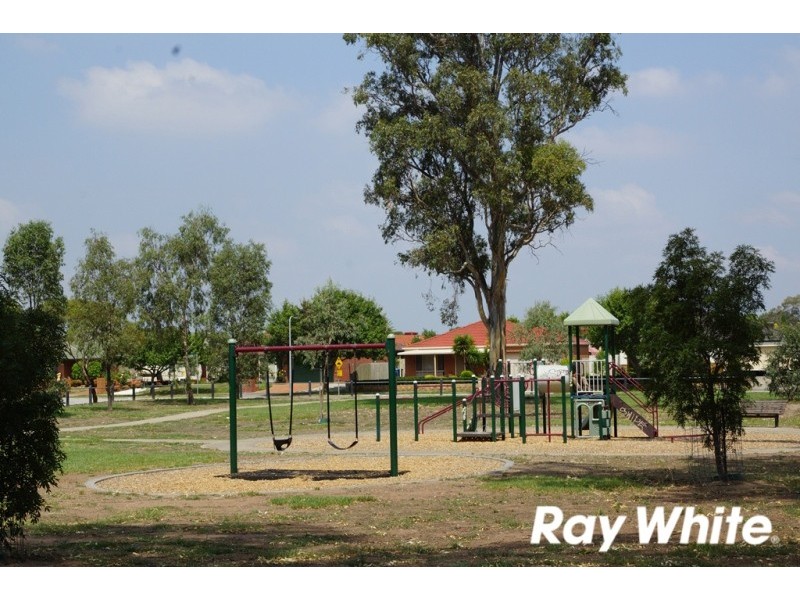 24 The Glade, Hampton Park VIC 3976