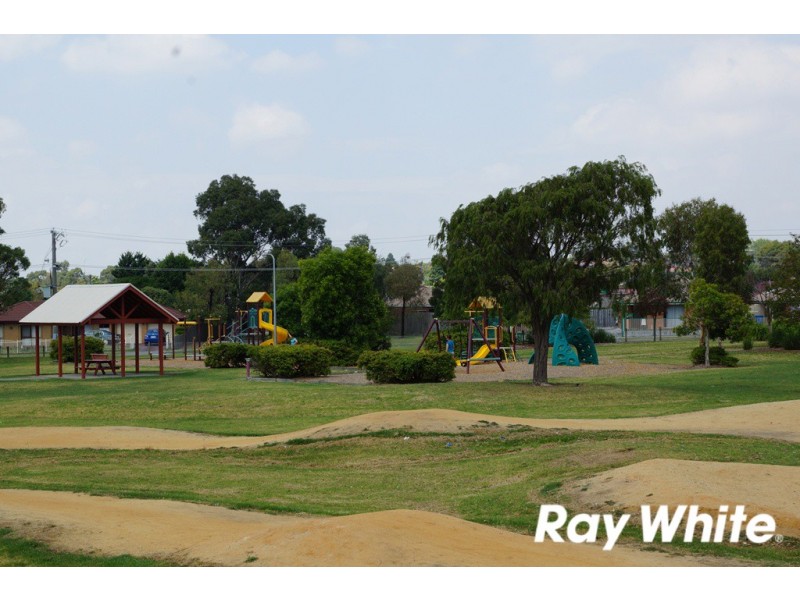 24 The Glade, Hampton Park VIC 3976