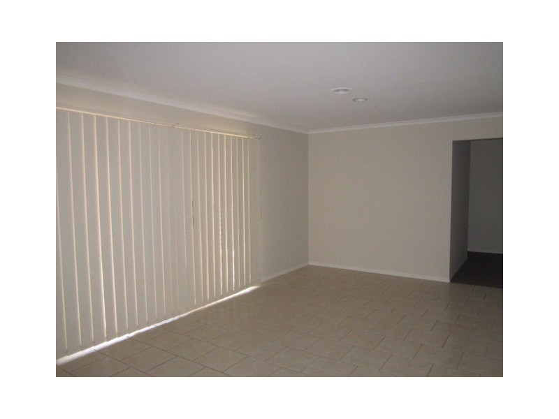 3 Karoonda Way, Hampton Park VIC 3976