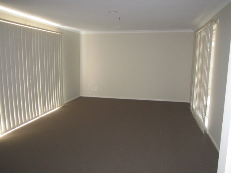 3 Karoonda Way, Hampton Park VIC 3976