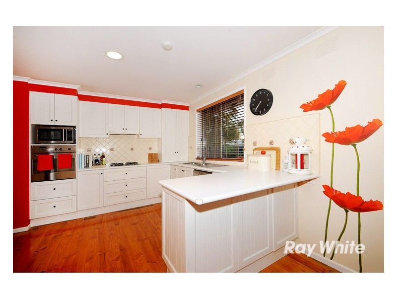 16 Hovell Court, Cranbourne VIC 3977