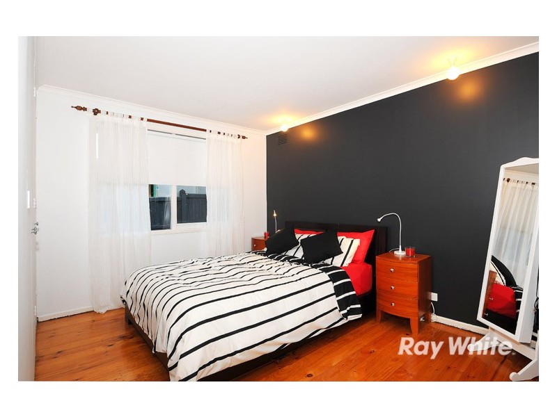 16 Hovell Court, Cranbourne VIC 3977