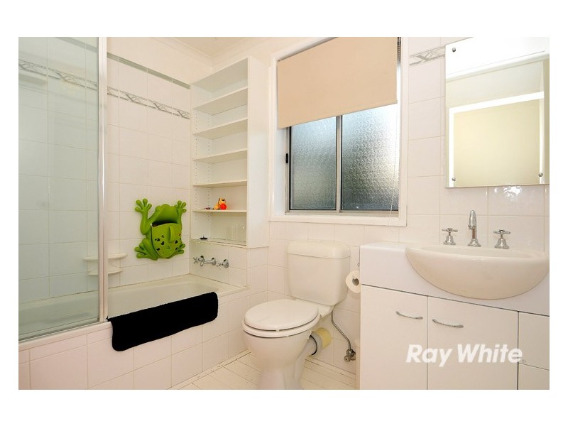 16 Hovell Court, Cranbourne VIC 3977