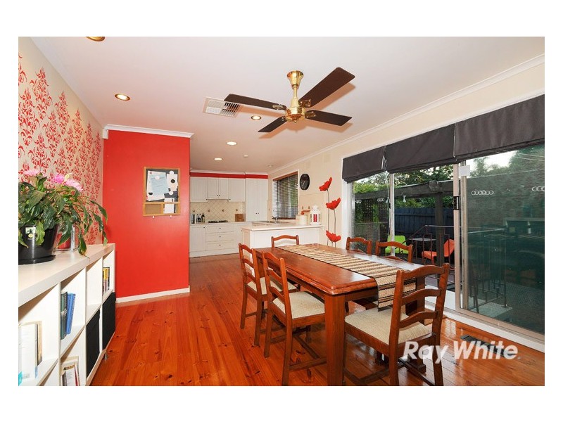 16 Hovell Court, Cranbourne VIC 3977