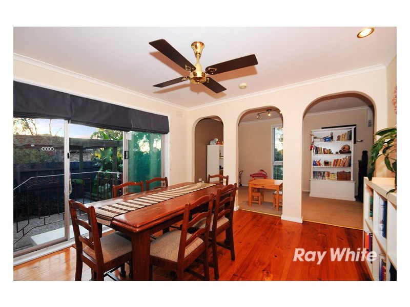 16 Hovell Court, Cranbourne VIC 3977